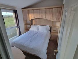 Penbryn Uchaf - Holiday Accommodation 19362 - Anglesey - 1186946 - thumbnail photo 5