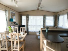 Rockley Park - Holiday Accommodation 19384 - Dorset - 1186956 - thumbnail photo 2