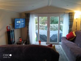 Trecco Bay - Holiday Accommodation 19398 - Somerset & Wiltshire - 1186965 - thumbnail photo 5