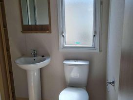 Caister Holiday Park - Holiday Accommodation 19418 - Norfolk - 1186973 - thumbnail photo 6