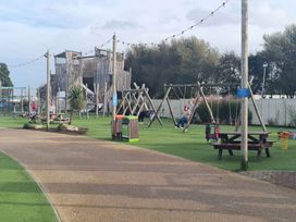 Caister Holiday Park - Holiday Accommodation 19418 - Norfolk - 1186973 - thumbnail photo 14