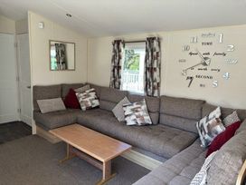 Newquay Holiday Park - Holiday Accommodation 19433 - Cornwall - 1186976 - thumbnail photo 2