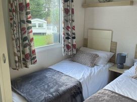 Newquay Holiday Park - Holiday Accommodation 19433 - Cornwall - 1186976 - thumbnail photo 11