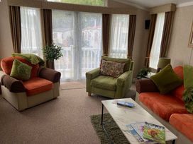 Fairways Holiday Park - Holiday Accommodation 19445 - Isle of Wight & Hampshire - 1186982 - thumbnail photo 3
