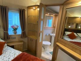 Fairways Holiday Park - Holiday Accommodation 19445 - Isle of Wight & Hampshire - 1186982 - thumbnail photo 13