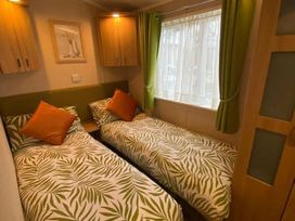 Fairways Holiday Park - Holiday Accommodation 19445 - Isle of Wight & Hampshire - 1186982 - thumbnail photo 14