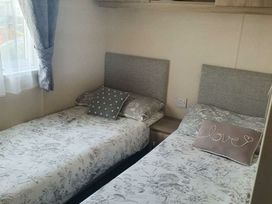 7 Lakes Country Park - Holiday Accommodation 19456 - Lincolnshire - 1186985 - thumbnail photo 7