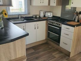 7 Lakes Country Park - Holiday Accommodation 19456 - Lincolnshire - 1186985 - thumbnail photo 12