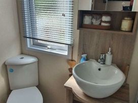 7 Lakes Country Park - Holiday Accommodation 19456 - Lincolnshire - 1186985 - thumbnail photo 14