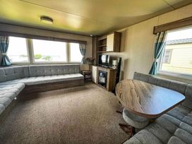 Reighton Sands Holiday Park - Holiday Accommodation 19531 - North Yorkshire (incl. Whitby) - 1187003 - thumbnail photo 3