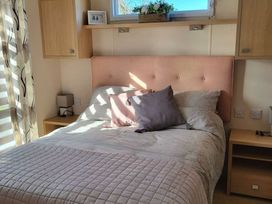 Halleaths Caravan Park - Holiday Accommodation 19542 -  - 1187007 - thumbnail photo 7