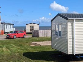 Skipsea Sands Holiday Park - Holiday Accommodation 19546 - North Yorkshire (incl. Whitby) - 1187008 - thumbnail photo 2