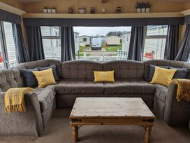 Skipsea Sands Holiday Park - Holiday Accommodation 19546 - North Yorkshire (incl. Whitby) - 1187008 - thumbnail photo 5