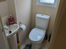 Skipsea Sands Holiday Park - Holiday Accommodation 19546 - North Yorkshire (incl. Whitby) - 1187008 - thumbnail photo 9