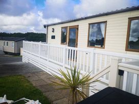 White Acres Holiday Park - Holiday Accommodation 19548 - Cornwall - 1187010 - thumbnail photo 2