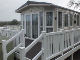 White Acres Holiday Park - Holiday Accommodation 19550 - Cornwall - 1187012 - thumbnail photo 11