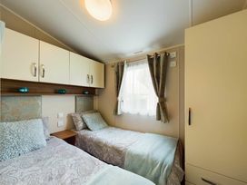 Tattershall Lakes Country Park - Holiday Accommodation 19554 - Lincolnshire - 1187013 - thumbnail photo 10
