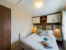 Tattershall Lakes Country Park - Holiday Accommodation 19554 - Lincolnshire - 1187013 - thumbnail photo 13