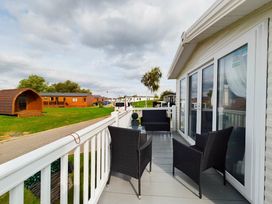 Tattershall Lakes Country Park - Holiday Accommodation 19554 - Lincolnshire - 1187013 - thumbnail photo 15
