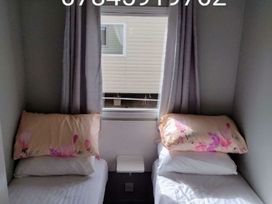 Golden Sands - Holiday Accommodation 19561 - Lincolnshire - 1187016 - thumbnail photo 3