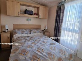 Ocean Heights Leisure Park - Holiday Accommodation 19563 - Mid Wales - 1187018 - thumbnail photo 4