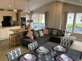 Tattershall Lakes Country Park - Holiday Accommodation 19571 - Lincolnshire - 1187021 - thumbnail photo 7