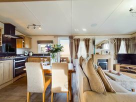 Tattershall Lakes Country Park - Holiday Accommodation 19572 - Lincolnshire - 1187022 - thumbnail photo 7