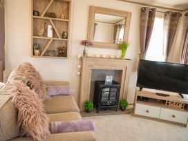 Tattershall Lakes Country Park - Holiday Accommodation 19574 - Lincolnshire - 1187023 - thumbnail photo 2