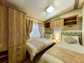 Tattershall Lakes Country Park - Holiday Accommodation 19578 - Lincolnshire - 1187025 - thumbnail photo 9