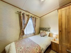 Tattershall Lakes Country Park - Holiday Accommodation 19578 - Lincolnshire - 1187025 - thumbnail photo 10