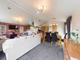 Tattershall Lakes Country Park - Holiday Accommodation 19581 - Lincolnshire - 1187027 - thumbnail photo 3