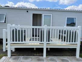 Golden Sands - Holiday Accommodation 19583 - Lincolnshire - 1187029 - thumbnail photo 3