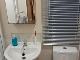 St Osyth Holiday Village - Holiday Accommodation 19601 - Suffolk & Essex - 1187033 - thumbnail photo 6