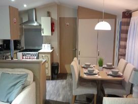St Osyth Holiday Village - Holiday Accommodation 19601 - Suffolk & Essex - 1187033 - thumbnail photo 8
