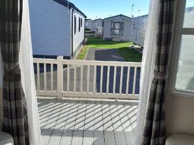 St Osyth Holiday Village - Holiday Accommodation 19601 - Suffolk & Essex - 1187033 - thumbnail photo 16