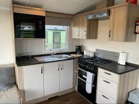 Clarach Bay Holiday Village - Holiday Accommodation 19626 - Mid Wales - 1187037 - thumbnail photo 4
