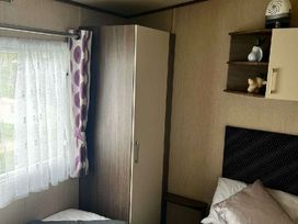 Broadland Sands - Holiday Accommodation 19629 - Suffolk & Essex - 1187038 - thumbnail photo 7