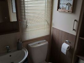 Broadland Sands - Holiday Accommodation 19629 - Suffolk & Essex - 1187038 - thumbnail photo 10