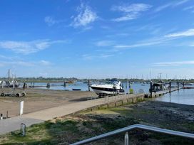Broadland Sands - Holiday Accommodation 19629 - Suffolk & Essex - 1187038 - thumbnail photo 18