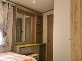 Marton Mere Holiday Village - Holiday Accommodation 19630 - Lake District - 1187039 - thumbnail photo 10