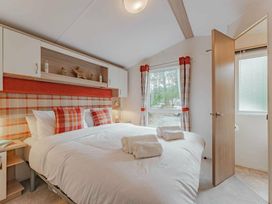 Kelling Heath Holiday Park - Holiday Accommodation 19668 - Norfolk - 1187054 - thumbnail photo 8
