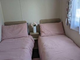 Lyons Winkups and Primrose - Holiday Accommodation 19674 - North Wales - 1187058 - thumbnail photo 7
