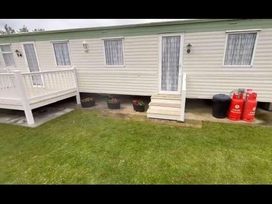 Seabreeze Caravan Park - Holiday Accommodation 19681 - Norfolk - 1187061 - thumbnail photo 5