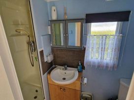 Seabreeze Caravan Park - Holiday Accommodation 19681 - Norfolk - 1187061 - thumbnail photo 8