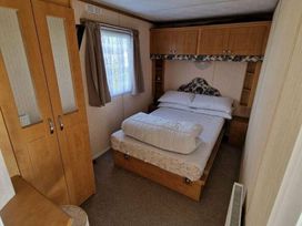 Seabreeze Caravan Park - Holiday Accommodation 19681 - Norfolk - 1187061 - thumbnail photo 11