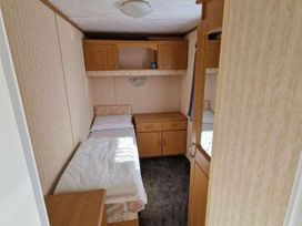 Seabreeze Caravan Park - Holiday Accommodation 19681 - Norfolk - 1187061 - thumbnail photo 13