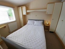 St Michaels Caravan Park - Holiday Accommodation 19686 - North Wales - 1187065 - thumbnail photo 13