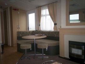 Kiln Cliffs Caravan Park - Holiday Accommodation 197 - Norfolk - 1187068 - thumbnail photo 2