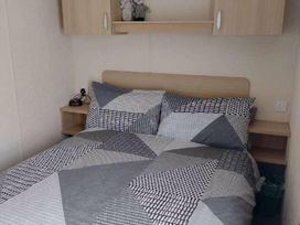 Kiln Cliffs Caravan Park - Holiday Accommodation 197 - Norfolk - 1187068 - thumbnail photo 4
