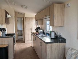 Lyons Robin Hood - Holiday Accommodation 19702 - North Wales - 1187070 - thumbnail photo 11